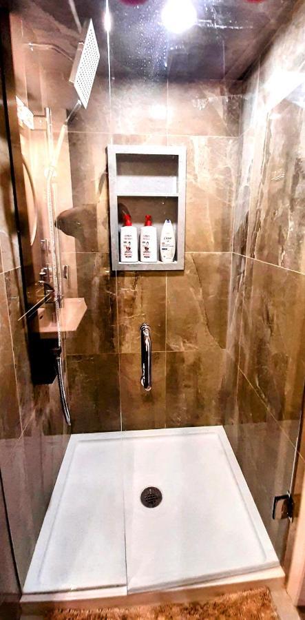 2 Bedrooms 2 Washrooms 2 Parking Spots Basement *